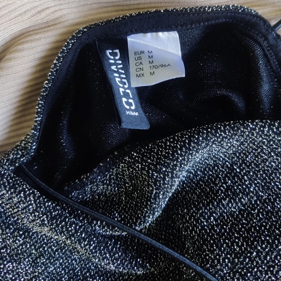 ‼️SOLD‼️H&M Party Top - Picture 3 of 5